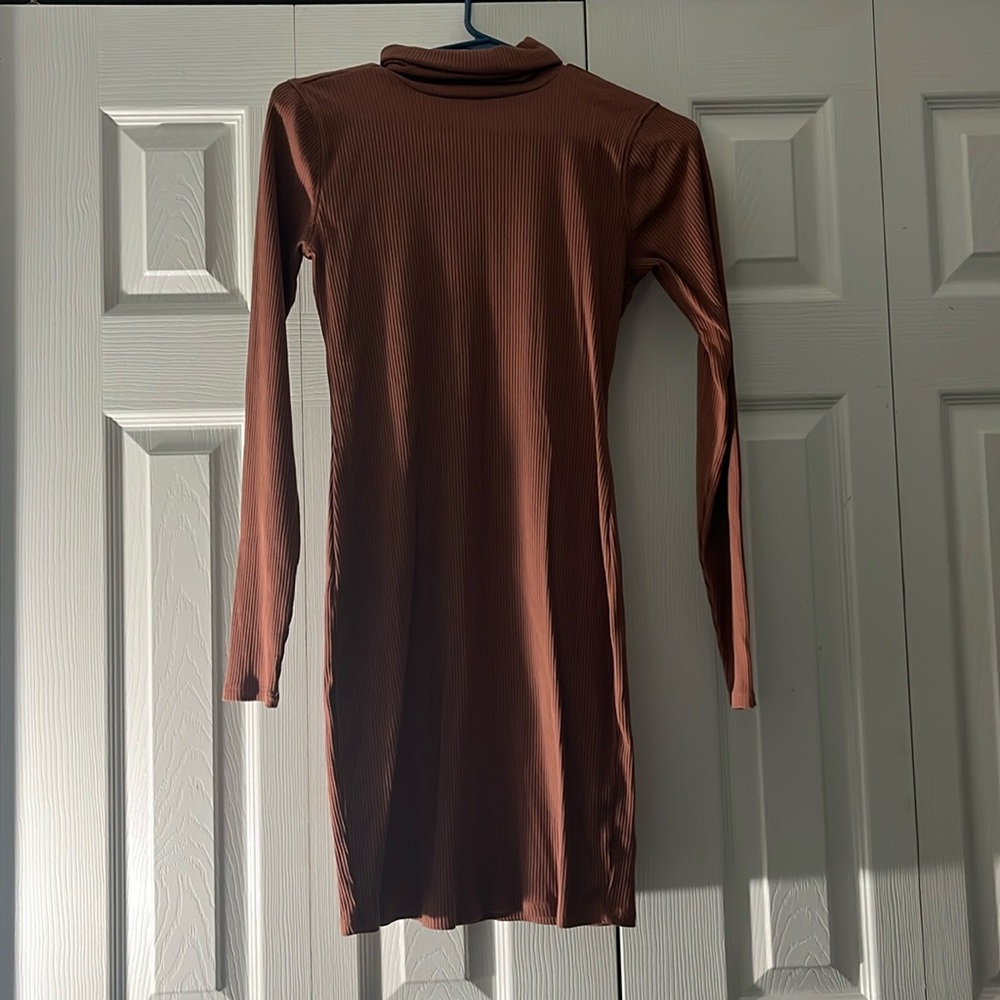 Pink bodycon dress